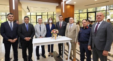 Ressam Devrim Erbil’in ‘Bir Müzeye Doğru’ adlı resim sergisi açıldı