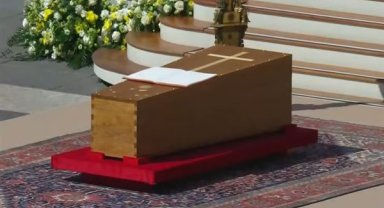 Trump, Papa Francis'in cenaze törenine katıldı