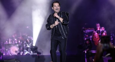 Uluslararası Manisa Mesir Macunu Festivali’nde Kenan Doğulu konseri