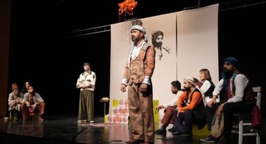 Amed Tiyatro Festivali’nde “Bekoye Ewan” oyunu sahnelendi