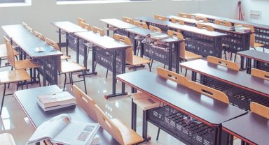 Bakan Tekin, Büyükçekmece Gilman Durukan Ortaokulunu ziyaret etti