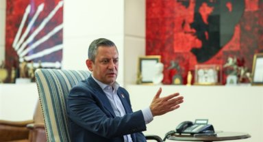 CHP Genel Başkanı Özel, İmamoğlu'nu ziyaret etti