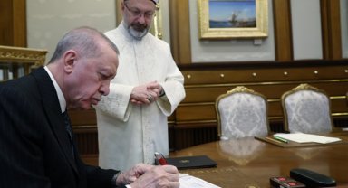 Cumhurbaşkanı Erdoğan, Türkiye Diyanet Vakfına kurban bağışı yaptı