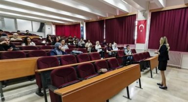 Dicle Üniversitesi’nde “TÜBİTAK 2209 Proje Yazma Eğitimi” gerçekleştirildi