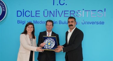 Eş Başkanlar Bucak ve Hatun’dan DÜ Rektörü Eronat’a ziyaret