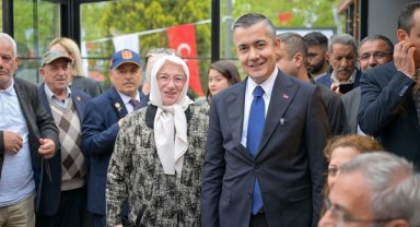 Esenyurt’un ilk emekli evi hizmete açıldı