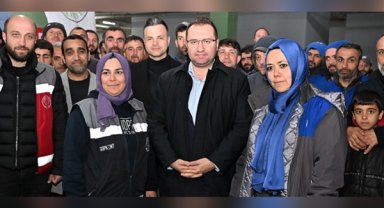 Gaziosmanpaşa’da belediye işçileri 1 Mayıs’ı kutladı