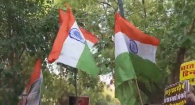 Hindistan, Pakistan hedeflerine saldırdı: Bir çok ölü var