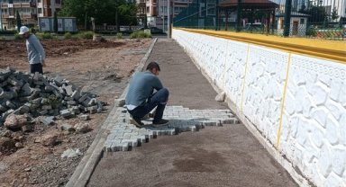 Kayapınar Belediyesi'nden kaldırım çalışması