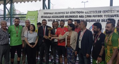 Kurumlar Arası Halı Saha Turnuvası’nda şampiyon Amedspor oldu