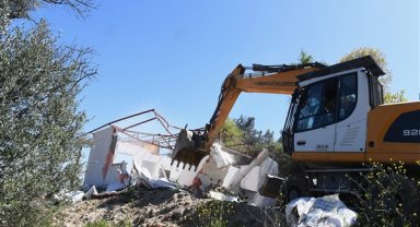 Osmangazi'de 25 kaçak yapının yıkımı gerçekleştirildi