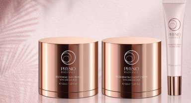 Physio Radiance ile annenize ışıldayan bir cilt hediye edin