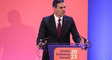 Sanchez, AB Sosyal Haklar ve Becerilerden Sorumlu Başkanı Minzatu ile görüştü