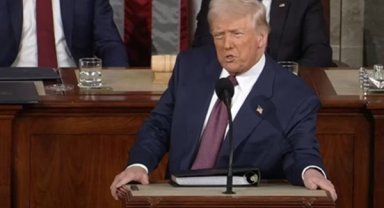 Trump, sosyal programlarda kesintiler önerirken, savunma harcamalarını arttırıyor