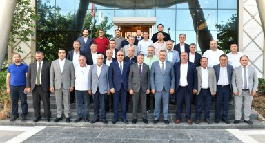 Vali Şıldak, sanayi ve üreticilerle buluştu