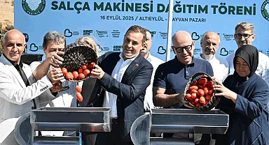 Balıkesir’de üreticiye salça makinesi desteği