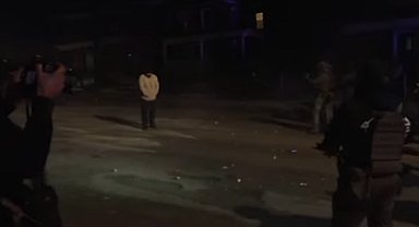  ABD eski başkanları Obama ve Clinton, Amerikalıları değerlerini savunmaya çağırdı