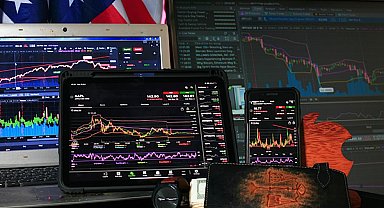 ABD hisse senetleri haftayı düşüş, Ocak ayını yükselişle kapattı