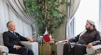 Al Khulaifi, Japonya Dışişleri Bakanı Özel Danışmanı Takeshi ile görüştü