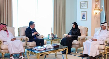 Al Misnad, Yunanistan'ın Katar Büyükelçisi Kapodistrias ile görüştü