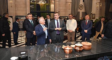 Bakan Tekin ve Başkan Büyükkılıç, Mutfak Sanatları Merkezi’ni ziyaret etti