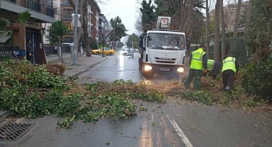 Bakırköy'de fırtına ve yağışa karşı teyakkuz
