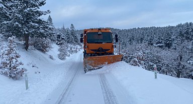 Başkan Altay: İlçelerde, Acil Müdahale Ekiplerimiz kar ve buzlanmaya karşı görev yapıyor