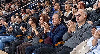 Başkan Seçer, MSK Basketbol Takımının maçını izledi