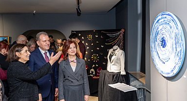 Başkan Seçer ve Meral Seçer, ‘Sessiz Mirasın Sesi’ isimli sergiye katıldı