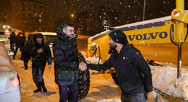 Başkan Tanğlay, karla mücadele çalışmalarını inceledi