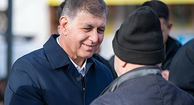 Başkan Tugay: Emeklilerimizi ayrı bir yere koyuyoruz