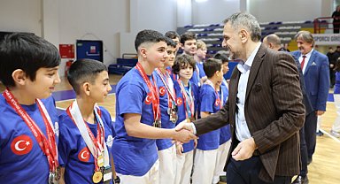 Başkan Vekili Akın’dan sporculara tam destek