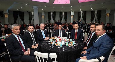 Başkan Yaşar ,taksici esnafı ile buluştu