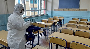 Bayrampaşa’da okullar dezenfekte ediliyor