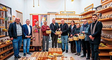 Bornova’da onarıcı tarım ve yerel tohum çalışmaları incelendi