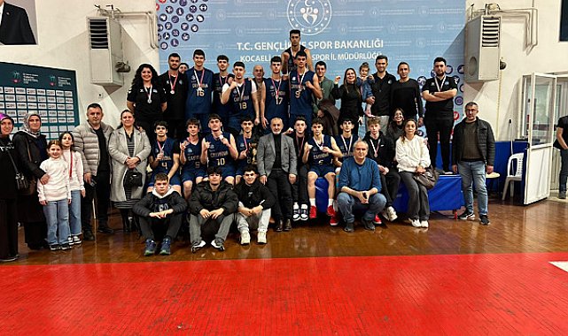 Çayırova Belediyesi U-18 Basketbol Takımı Kocaeli il ikincisi oldu