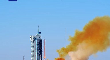 Çin, Cezayir'e ait uzaktan algılama uydusunu fırlattı