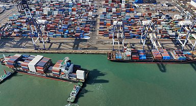 Çin’in dış ticaret hacmi 2025’te rekor tazeledi