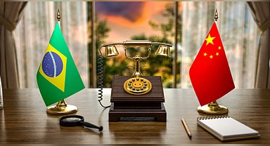 Cumhurbaşkanı Xi, Brezilyalı mevkidaşı Lula da Silva ile telefonda görüştü