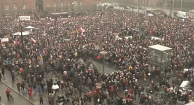 Danimarka'da binlerce kişi Trump'ın Grönland'ı ele geçirme tehditlerini protesto etti