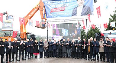 Derince’de 22 ayda hizmete alınan 22 yeni aracın tanıtımı yapıldı