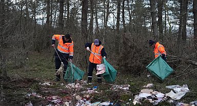Düzce Bahçeşehir Kent Ormanı’nda çevre kirliliğine müdahale edildi