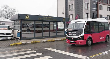 Düzce’de öz kaynaklarla üretilen akıllı duraklar hizmete sunuldu