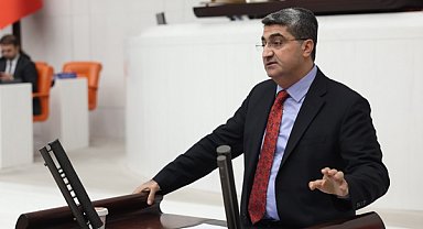 Ekmen: Gelecek, her şeye rağmen yola revan olanlarındır