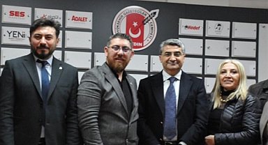 Ekmen: Yerel basın toplumun nefes borusudur