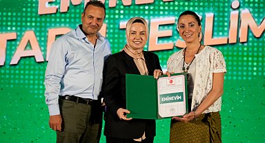 Eminevim'den temsili tapu teslim töreni