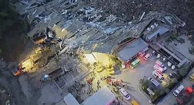 Filipinler'de devasa çöp depolama alanının çökmesi sonucu bir kişi öldü, 38 kişi kayıp