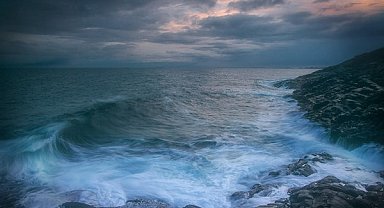 Fırtına nedeniyle İstanbul’da deniz ve hava ulaşımı aksadı