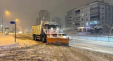 Gaziantep’te karla mücadele çalışmaları yürütüldü
