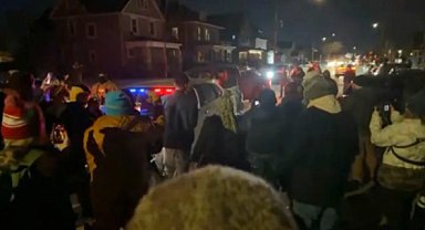 Göçmen polisi ABD Minneapolis'te bir göçmeni daha vurdu